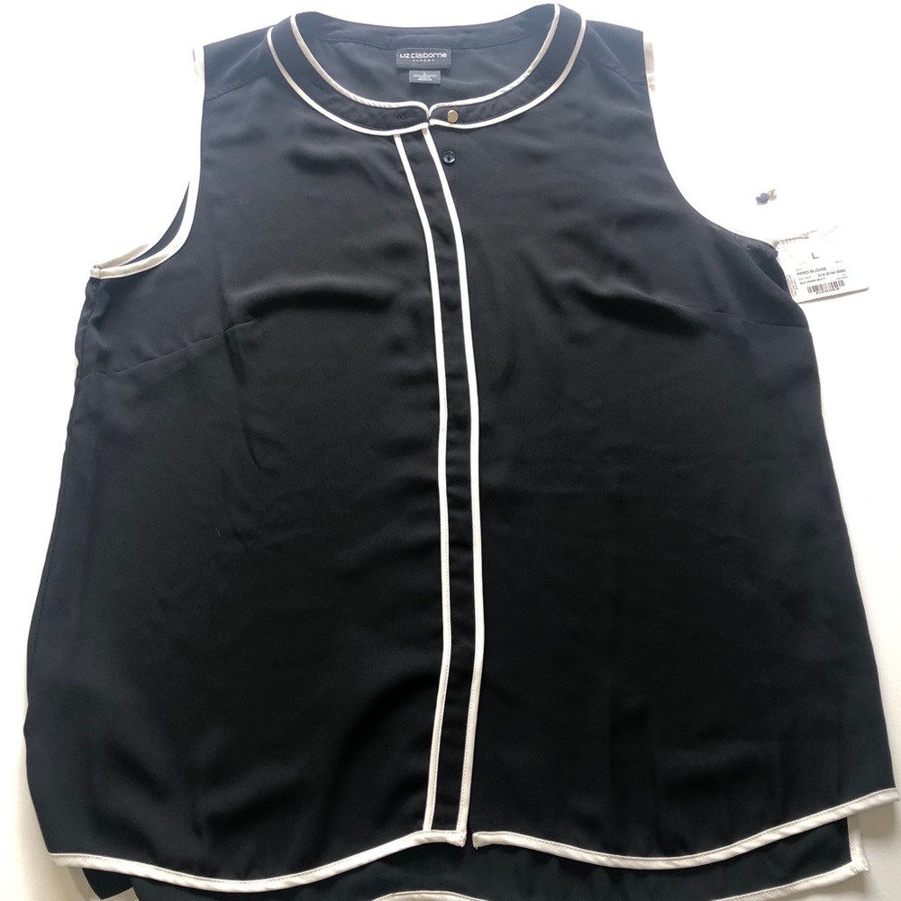 NWT LIZ Claiborne Piped Sleevless Top